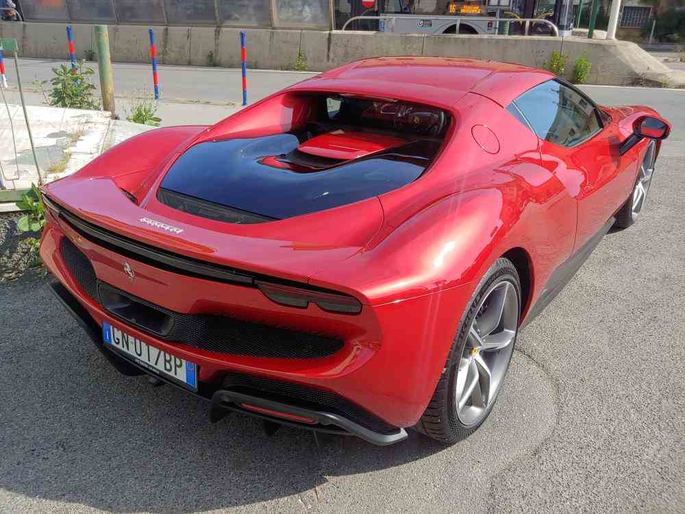 FERRARI 296  GTB 3.0 LISTINO € 393.700 IVA ESPOSTA - vendita auto a Genova