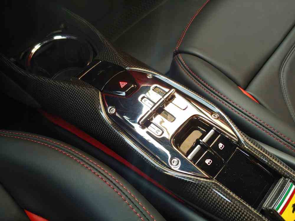 FERRARI 296  GTB 3.0 LISTINO € 393.700 IVA ESPOSTA - vendita auto a Genova