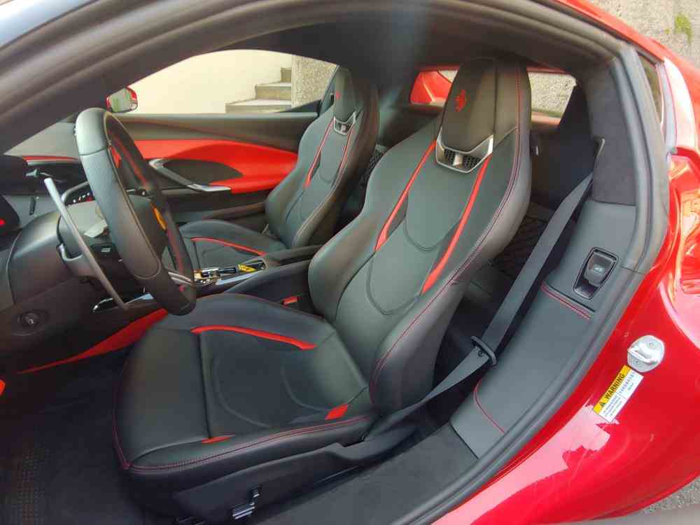 FERRARI 296  GTB 3.0 LISTINO € 393.700 IVA ESPOSTA - vendita auto a Genova