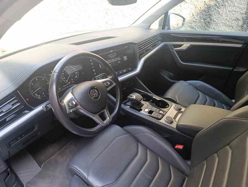 VOLKSWAGEN TOUAREG Touareg III 2018 3.0 V6 tdi Advanced 231cv tiptronic con SOSPENSIONI PNEUMATICHE - vendita auto a Genova