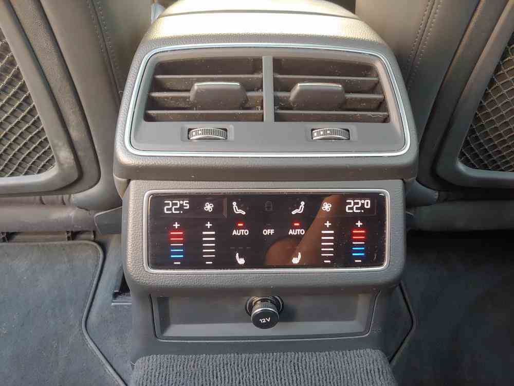 AUDI RS6 AVANT  4.0 MEHV QUATTRO TIPTRONIC 600CV - vendita auto a Genova