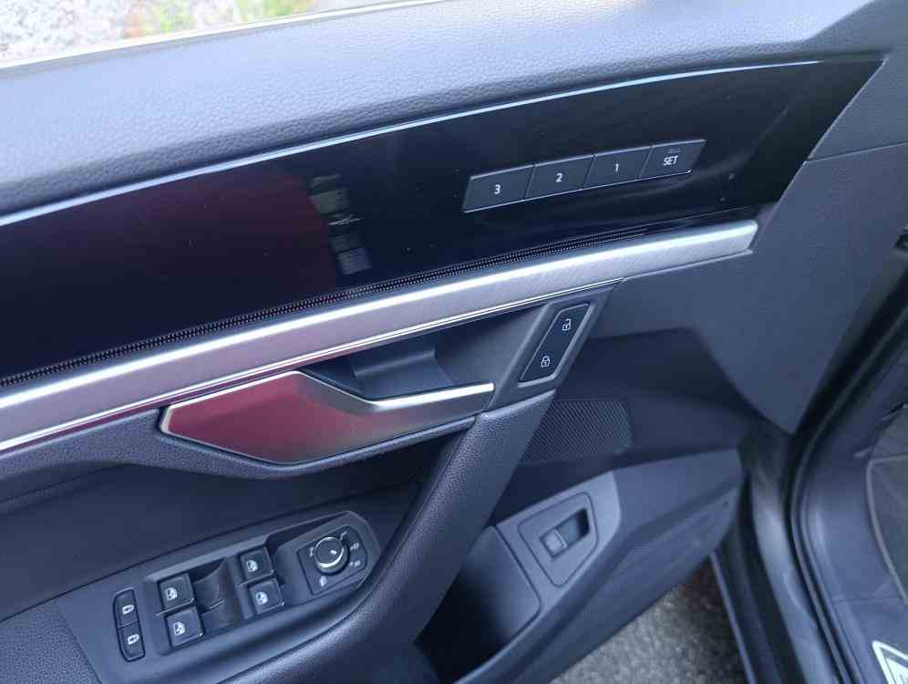 VOLKSWAGEN TOUAREG Touareg III 2018 3.0 V6 tdi Advanced 231cv tiptronic con SOSPENSIONI PNEUMATICHE - vendita auto a Genova