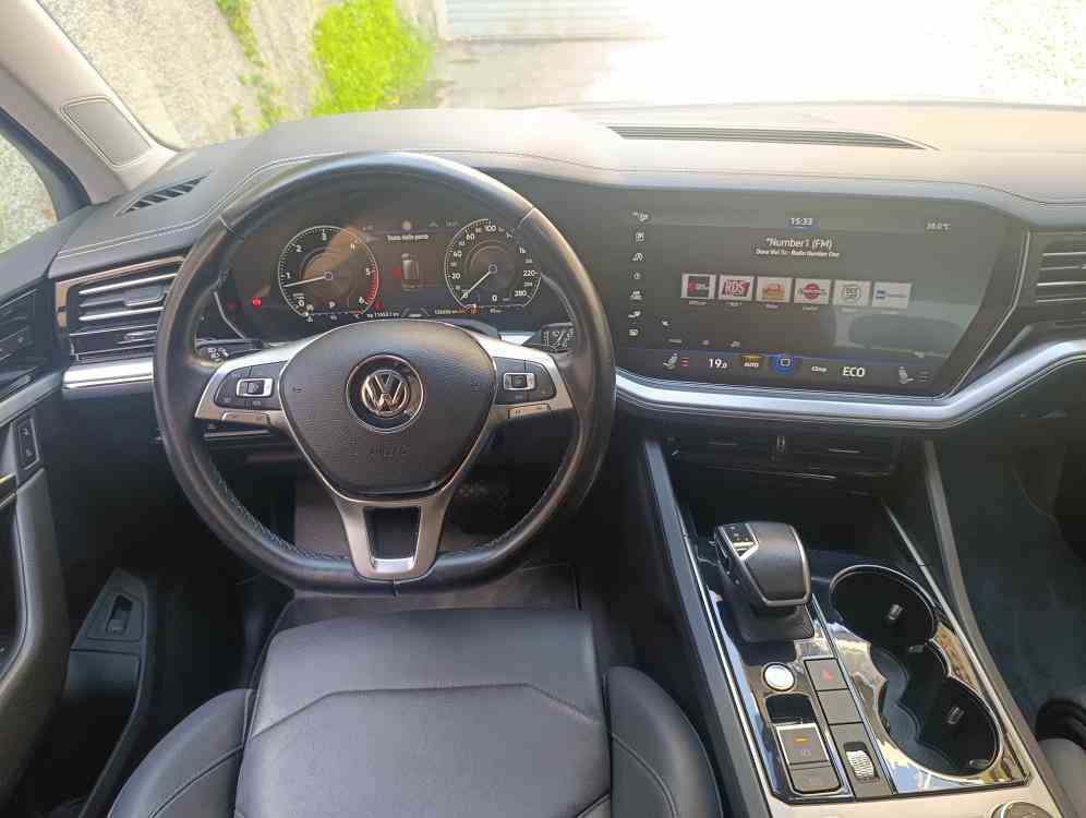 VOLKSWAGEN TOUAREG Touareg III 2018 3.0 V6 tdi Advanced 231cv tiptronic con SOSPENSIONI PNEUMATICHE - vendita auto a Genova