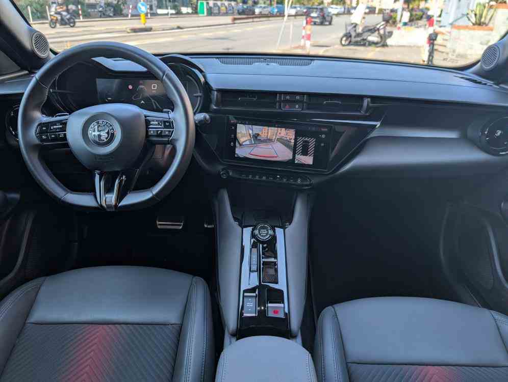 ALFA ROMEO JUNIOR Speciale 1.2 ibrida 145cv edct6 PREZZO SENZA CONDIZIONI - vendita auto a Genova