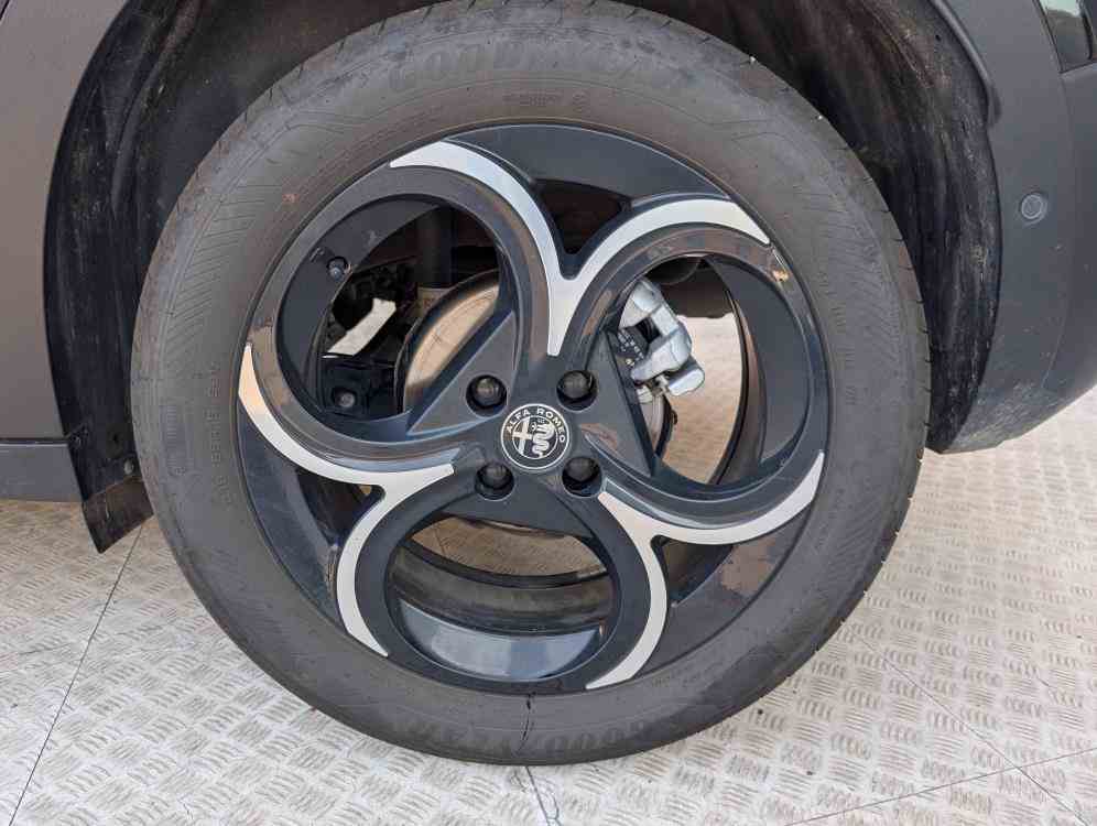 ALFA ROMEO JUNIOR Speciale 1.2 ibrida 145cv edct6 PREZZO SENZA CONDIZIONI - vendita auto a Genova