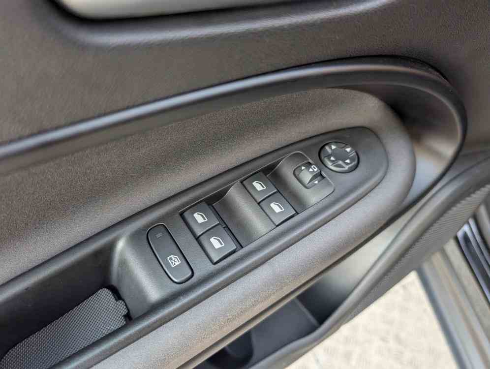 ALFA ROMEO JUNIOR Speciale 1.2 ibrida 145cv edct6 PREZZO SENZA CONDIZIONI - vendita auto a Genova