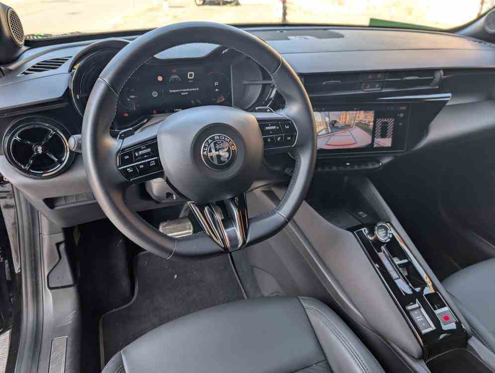 ALFA ROMEO JUNIOR Speciale 1.2 ibrida 145cv edct6 PREZZO SENZA CONDIZIONI - vendita auto a Genova