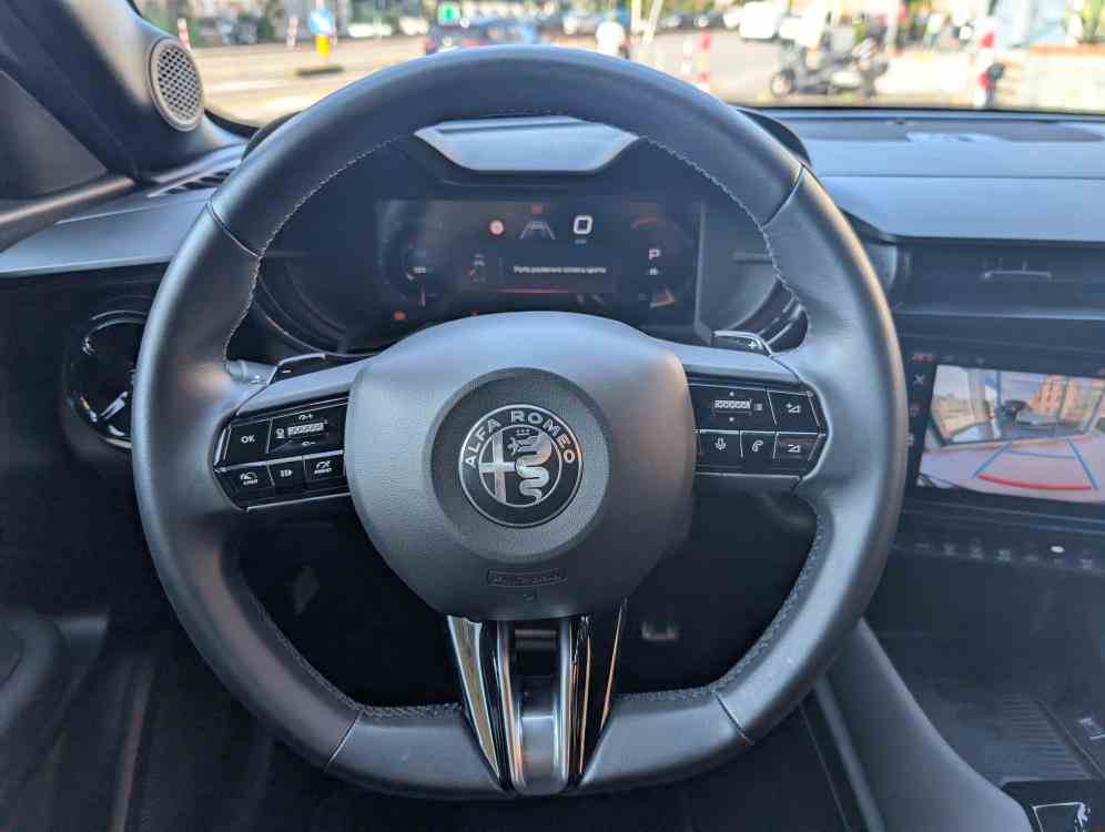 ALFA ROMEO JUNIOR Speciale 1.2 ibrida 145cv edct6 PREZZO SENZA CONDIZIONI - vendita auto a Genova
