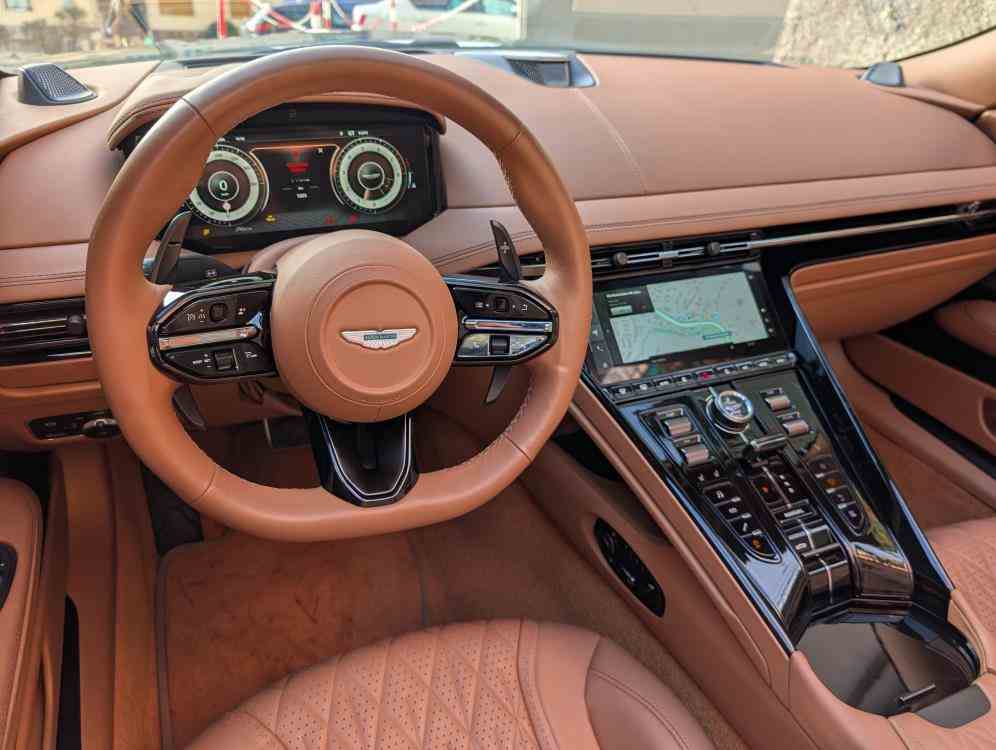 ASTON MARTIN DB12 VOLANTE VOLANTE 4.0 V8 AUTO - vendita auto a Genova