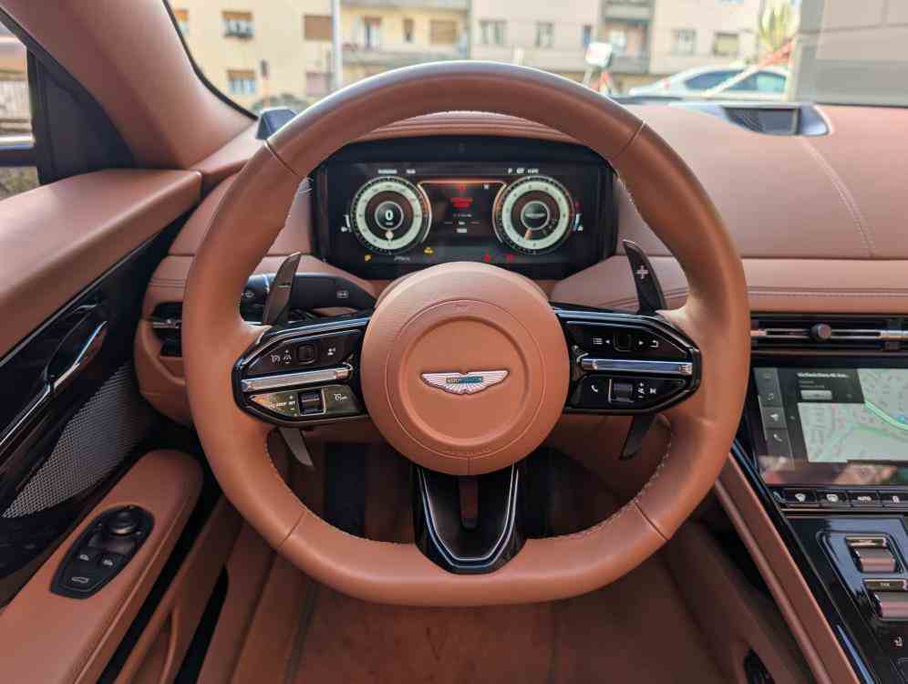 ASTON MARTIN DB12 VOLANTE VOLANTE 4.0 V8 AUTO - vendita auto a Genova
