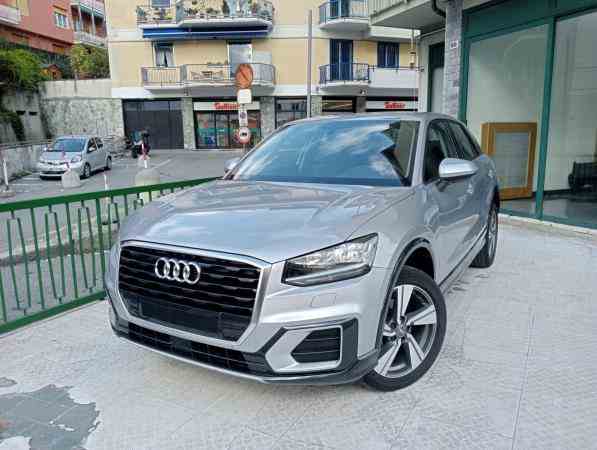 AUDI Q2 1.0 TFSI DESIGN