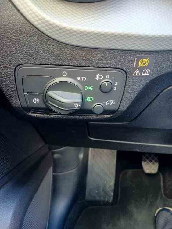 AUDI Q2 1.0 TFSI DESIGN - vendita auto a Genova