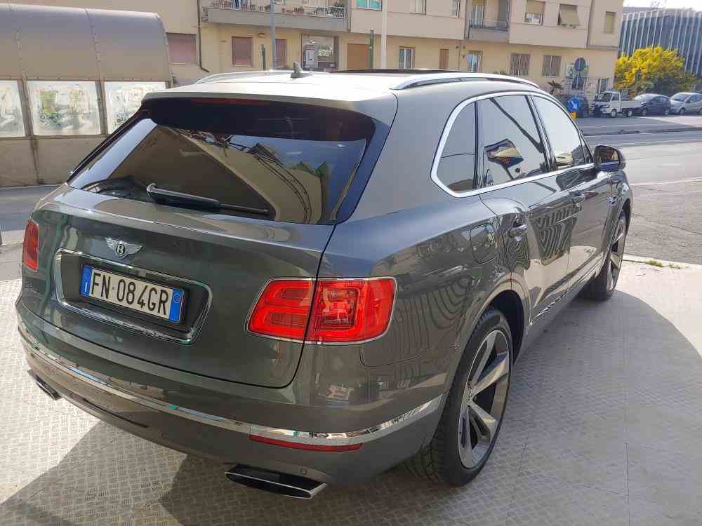 BENTLEY BENTAYGA 6.0 W12 MULLINER AUTO - vendita auto a Genova