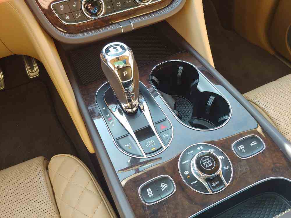 BENTLEY BENTAYGA 6.0 W12 MULLINER AUTO - vendita auto a Genova