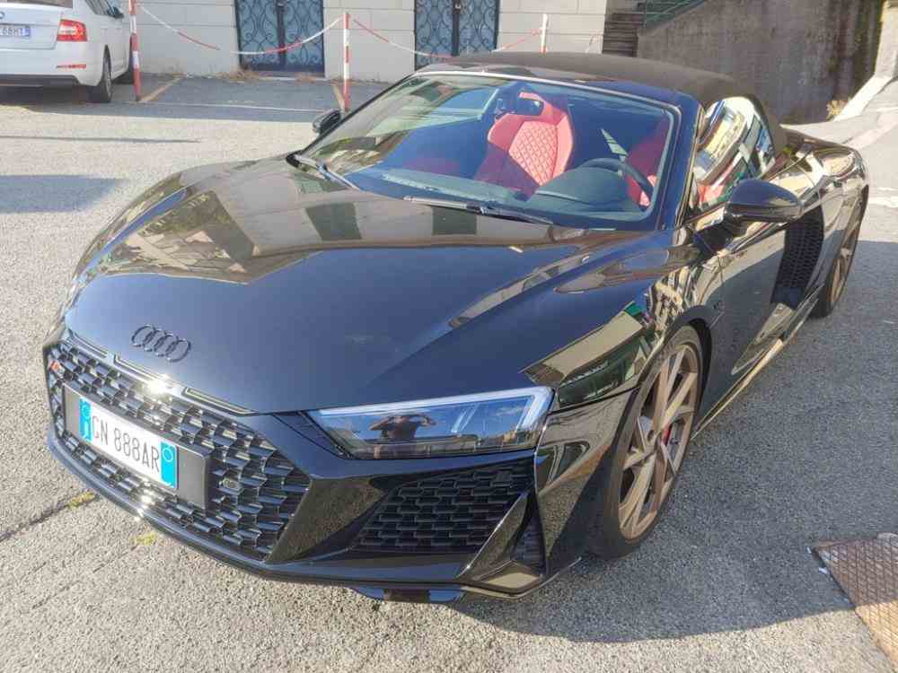 AUDI R8  Spyder 5.2 V10 performance rwd s tronic - vendita auto a Genova