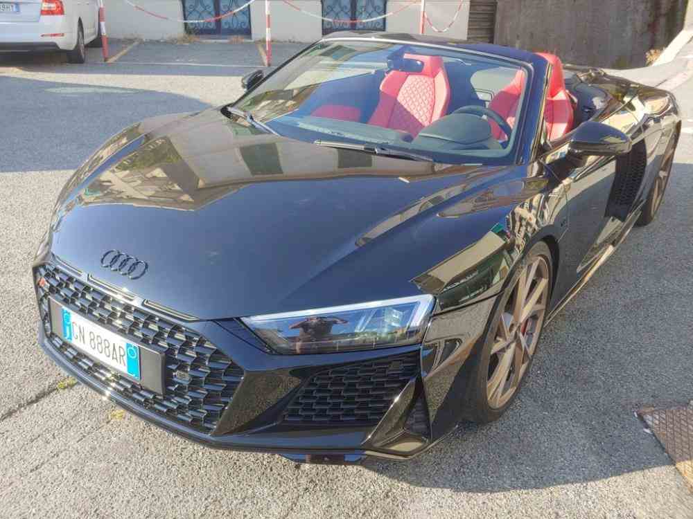AUDI R8  Spyder 5.2 V10 performance rwd s tronic - vendita auto a Genova
