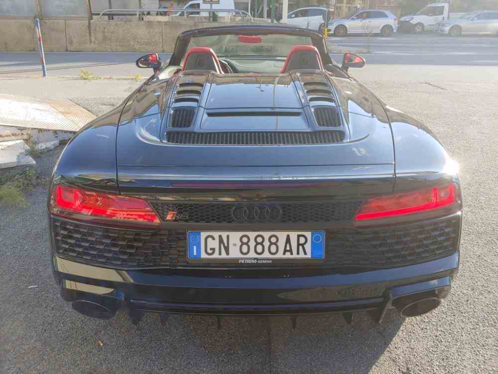 AUDI R8  Spyder 5.2 V10 performance rwd s tronic - vendita auto a Genova