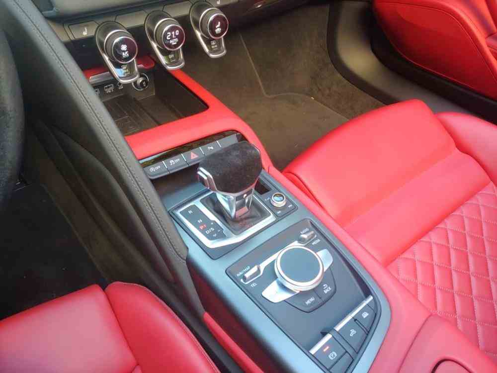 AUDI R8  Spyder 5.2 V10 performance rwd s tronic - vendita auto a Genova