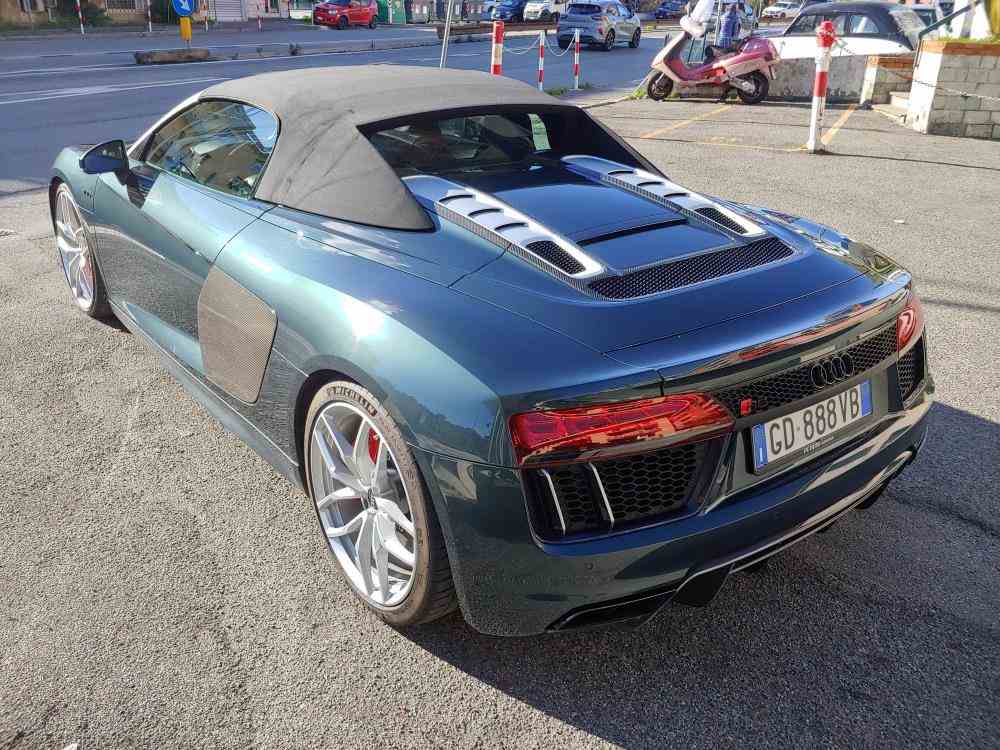 AUDI R8 SPYDER 5.2 V10 fsi quattro 540cv s-tronic IVA ESPOSTA - vendita auto a Genova