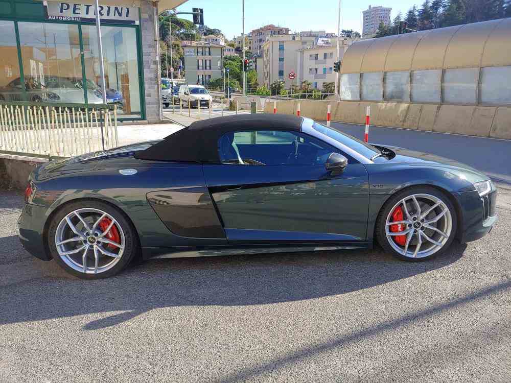 AUDI R8 SPYDER 5.2 V10 fsi quattro 540cv s-tronic IVA ESPOSTA - vendita auto a Genova