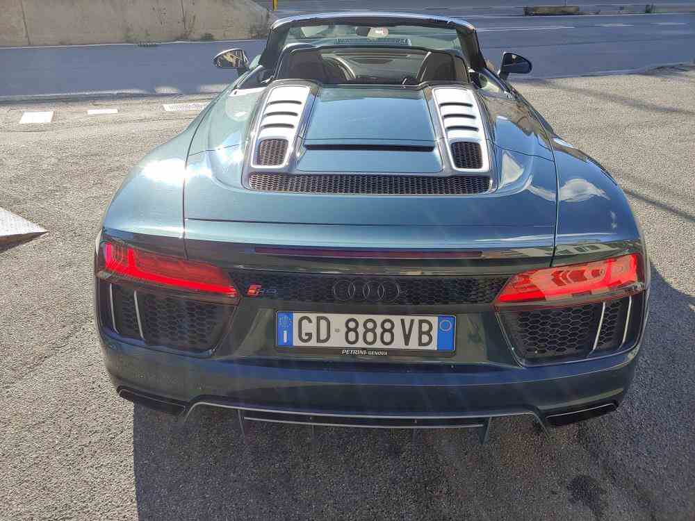 AUDI R8 SPYDER 5.2 V10 fsi quattro 540cv s-tronic IVA ESPOSTA - vendita auto a Genova