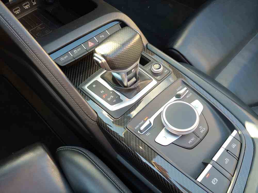AUDI R8 SPYDER 5.2 V10 fsi quattro 540cv s-tronic IVA ESPOSTA - vendita auto a Genova