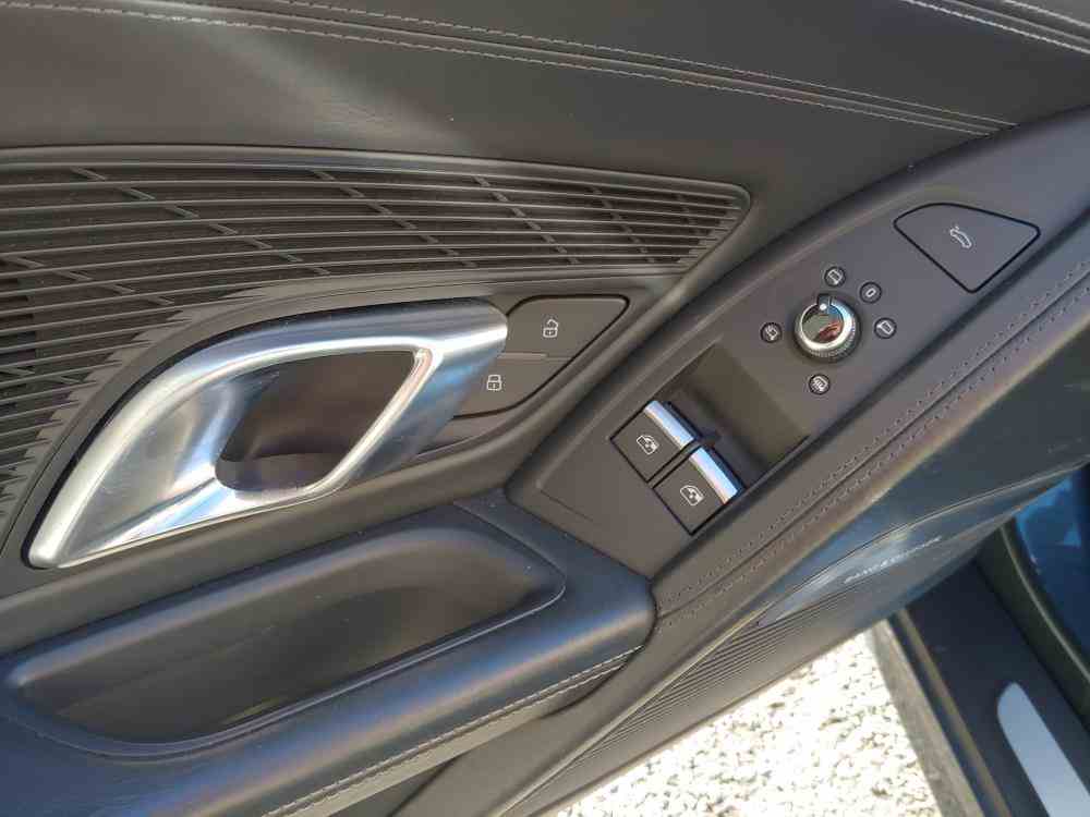AUDI R8 SPYDER 5.2 V10 fsi quattro 540cv s-tronic IVA ESPOSTA - vendita auto a Genova