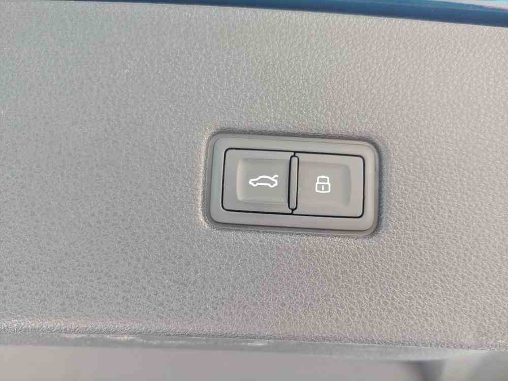 AUDI Q8  SPORT 50 TDI QUATTRO TIPTRONIC 286 CV - vendita auto a Genova