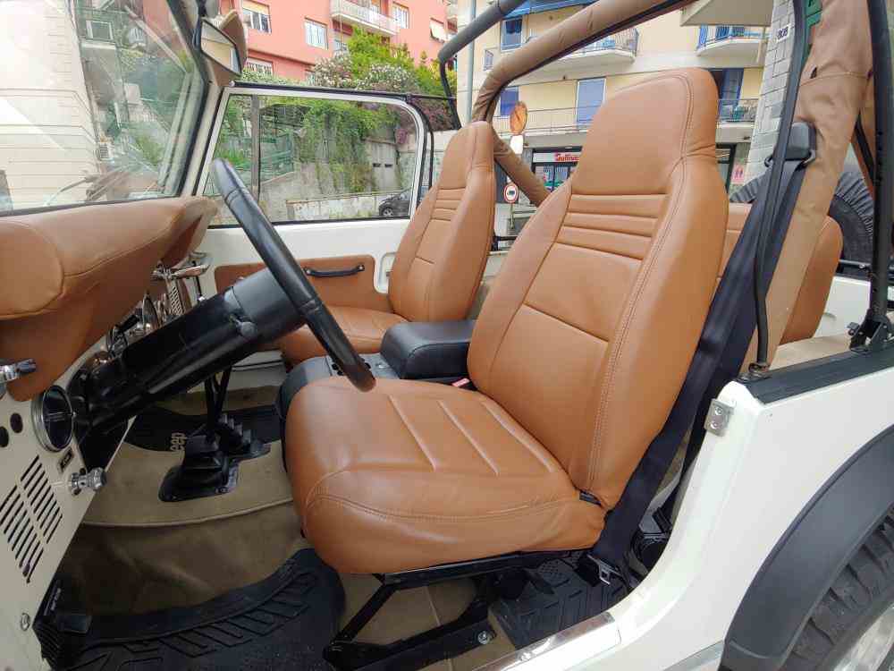 JEEP CJ - 7 V8 5.0 150CV - vendita auto a Genova