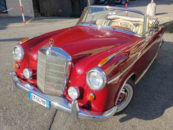 MERCEDES-BENZ 220  SE PONTON CABRIOLET W128